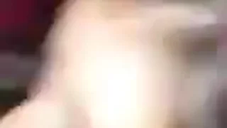 Ласкаются в машине