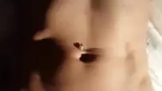 Обкончал худой живот гречанки